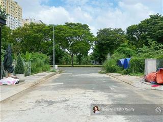 Bán đất 1/ bưng ông thoàn, đối diện park riverside, p.phú hữu, quận 9 giá chỉ 54tr/m2 xây 4 tầng