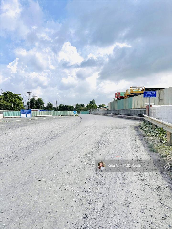 Bán đất mặt tiền đường bưng ông thoàn xây cao tầng, gần khu công nghệ cao sam sung, phú hữu, quận 9