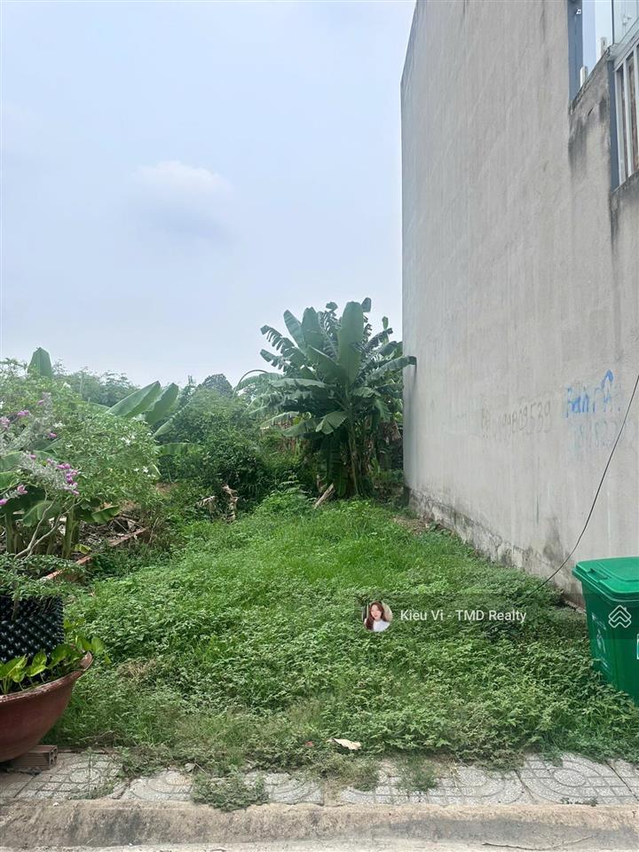 Cần bán gấp lô đất 5,3 tỷ còn bớt hxh đường bưng ông thoàn gần liên phường, villa park quận 9