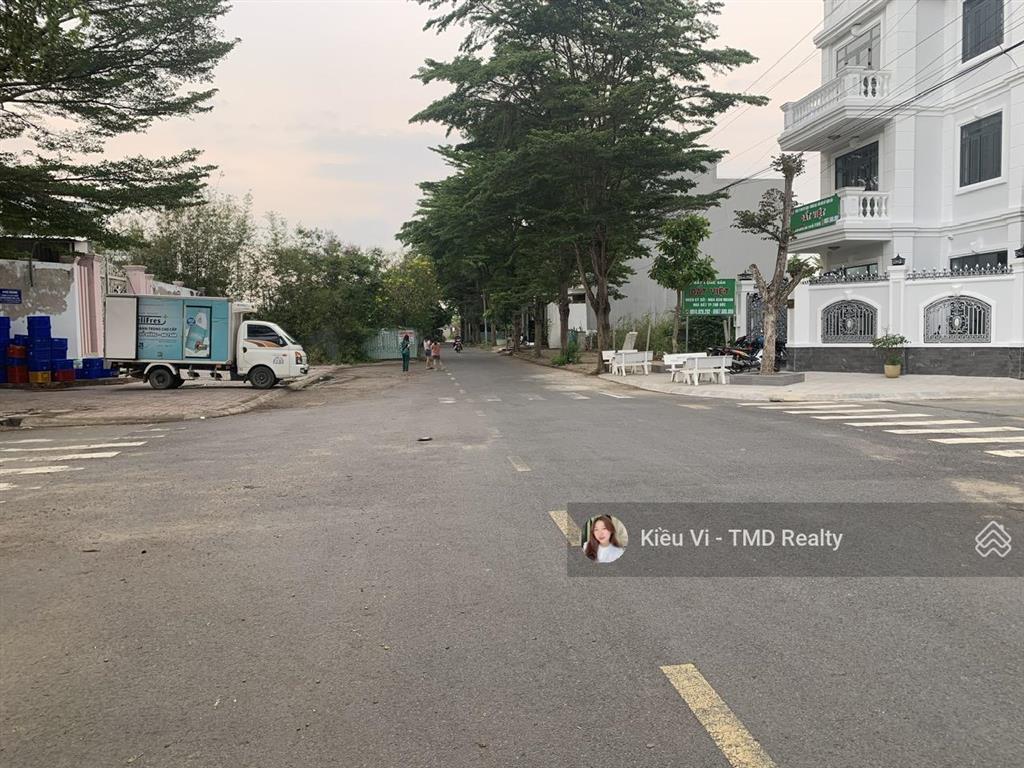 Bán nhanh đất nền btsl 8x20m dự án thời báo kinh tế đường bưng ông thoàn quận 9 giá rẻ chỉ 9,2 tỷ