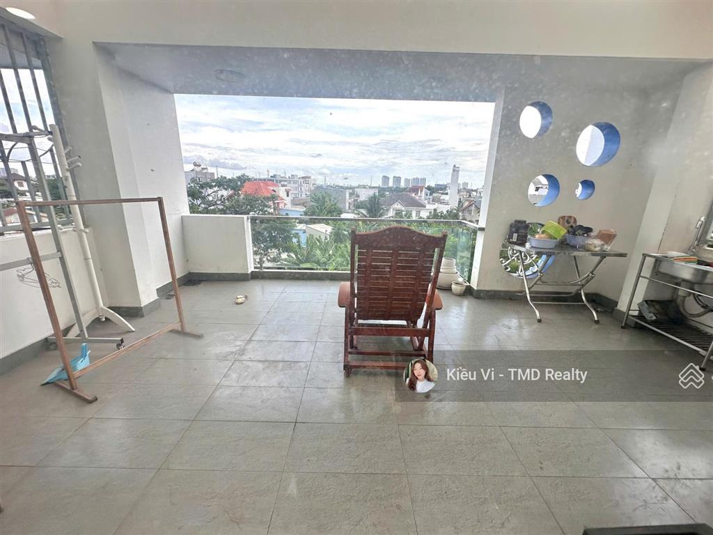 Cho thuê tòa nhà đa chức năng quận 2 gần the global city 3,5 lầu hầm + thang máy giá 45tr còn tl