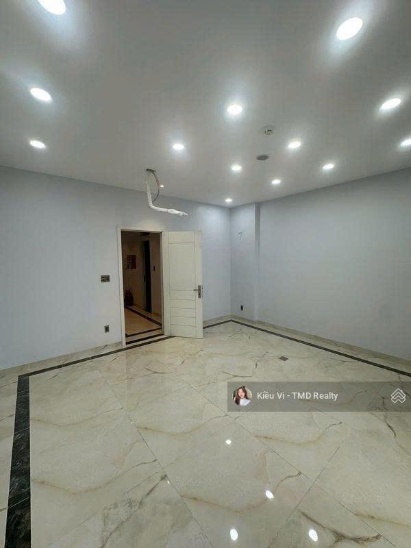 Cho thuê nhà mặt tiền lương định của quận 2 gần vòng xoay trần não  lđc, vị trí đắc địa kinh doanh