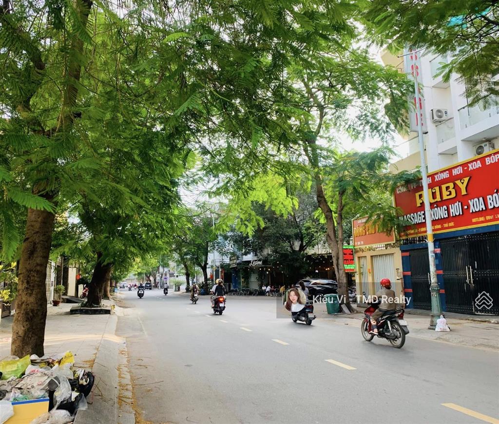 Cho thuê nhà căn góc siêu đẹp 2 mặt tiền đường 16m quận 2 gần the global city