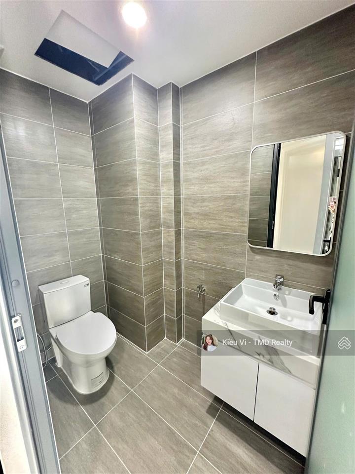 Cho thuê nhà 4 lầu (5x20m) mặt tiền đường trường văn bang, thạnh mỹ lợi quận 2 gần đảo kim cương