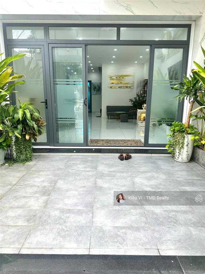 Cho thuê nhà 4 lầu (5x20m) mặt tiền đường trường văn bang, thạnh mỹ lợi quận 2 gần đảo kim cương