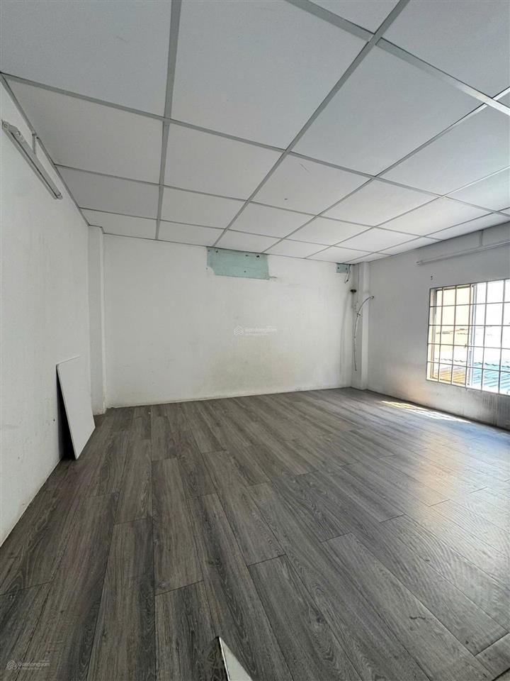 Bán nhà quận 2 gần nguyễn duy trinh chỉ nhỉnh 3 tỷ, nhà 2 tầng kiên cố, sạch đẹp, shr