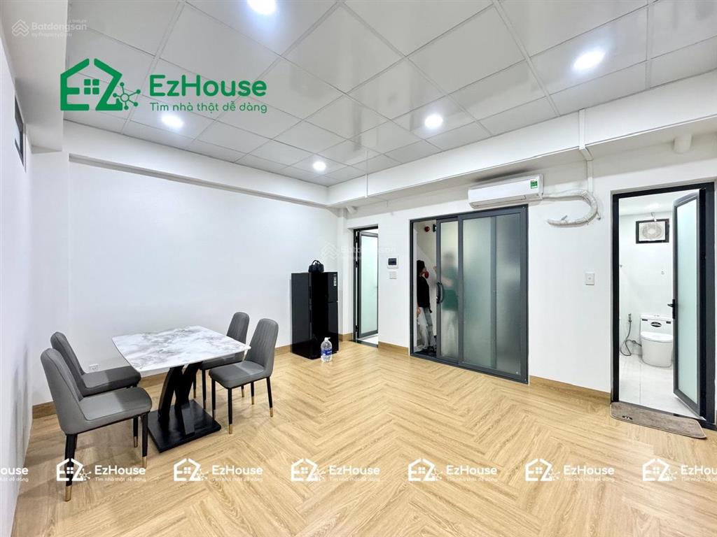 Ccmn 2pn  1pk tách bếp 80m² ban công full nội thất dương quảng hàm gò vấp