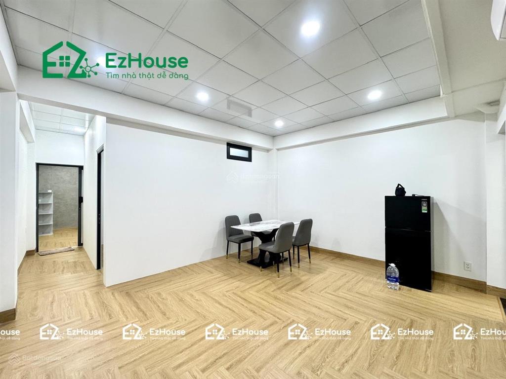 Ccmn 2pn  1pk tách bếp 80m² ban công full nội thất dương quảng hàm gò vấp