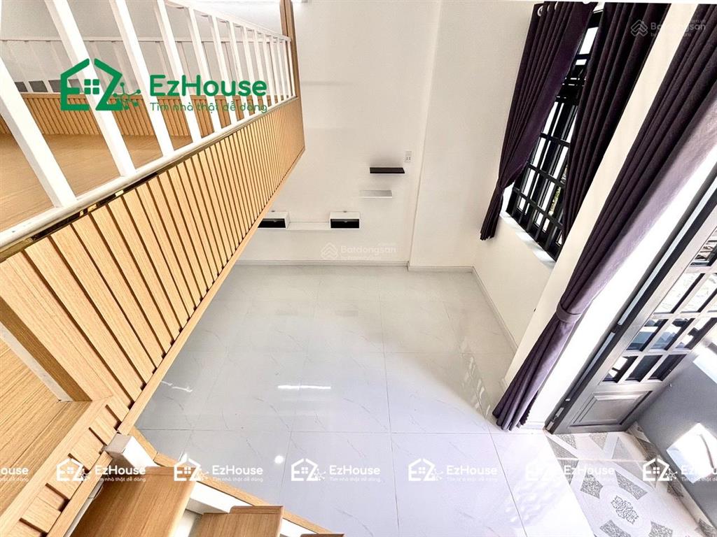 Nhà mới  duplex ban công full nội thất 40m² gần vlu, iuh  deal hot ưu đãi tân sinh viên 2k8