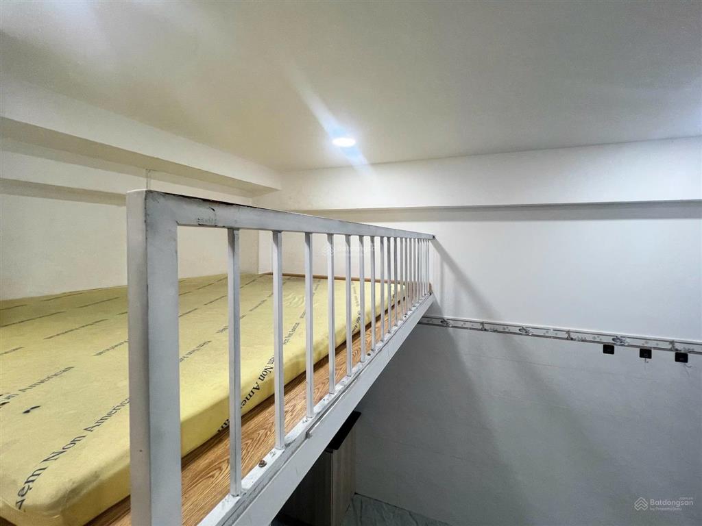 Hỗ trợ tân sinh viên giữ phòng tới tháng 9  nhà mới full nội thất gác cao  dương quảng hàm. gv