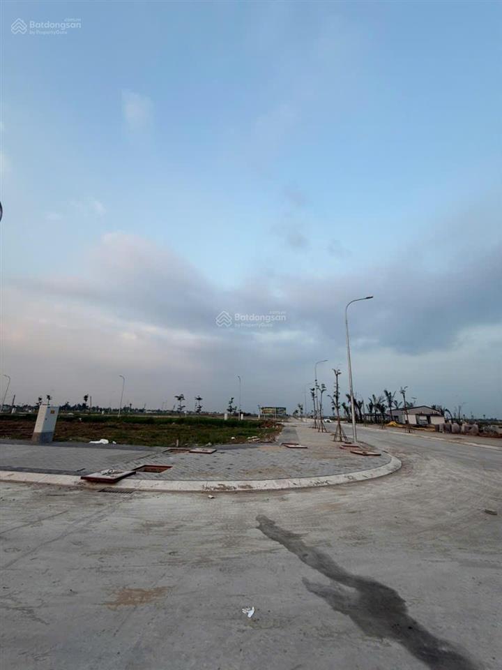 Bán lô đất nằm đường lương hòa, giáp bình chánh, full thổ 5x18 gần khu dân cư hiện hữu