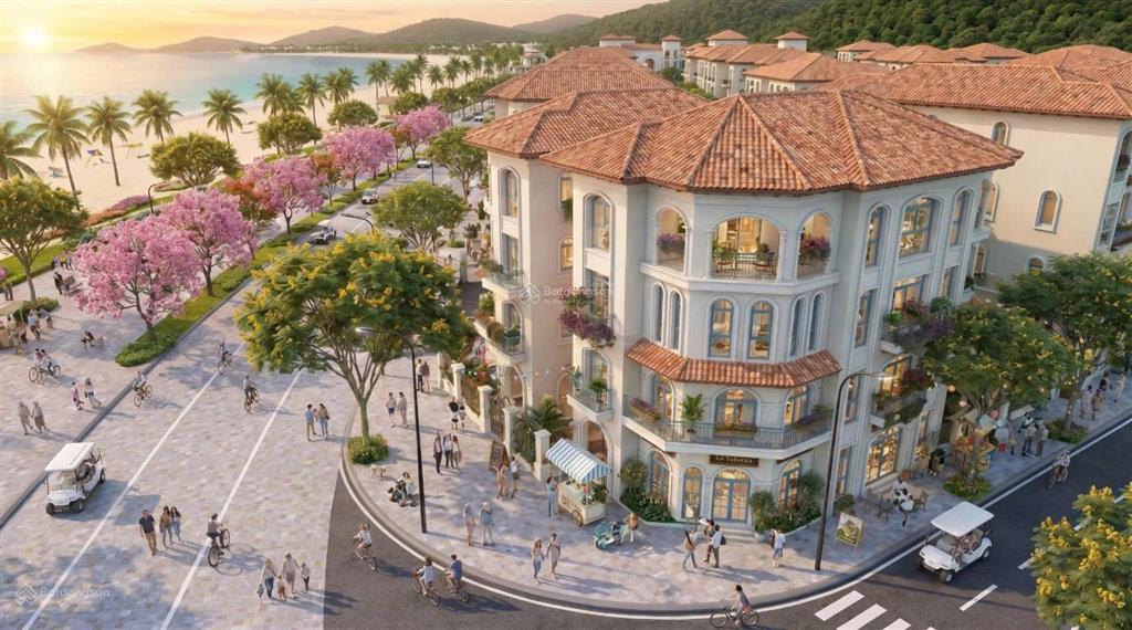 Bán đơn lập view trực diện biển 207m2 giá 14 tỷ vinhomes hải vân bay đà nẵng