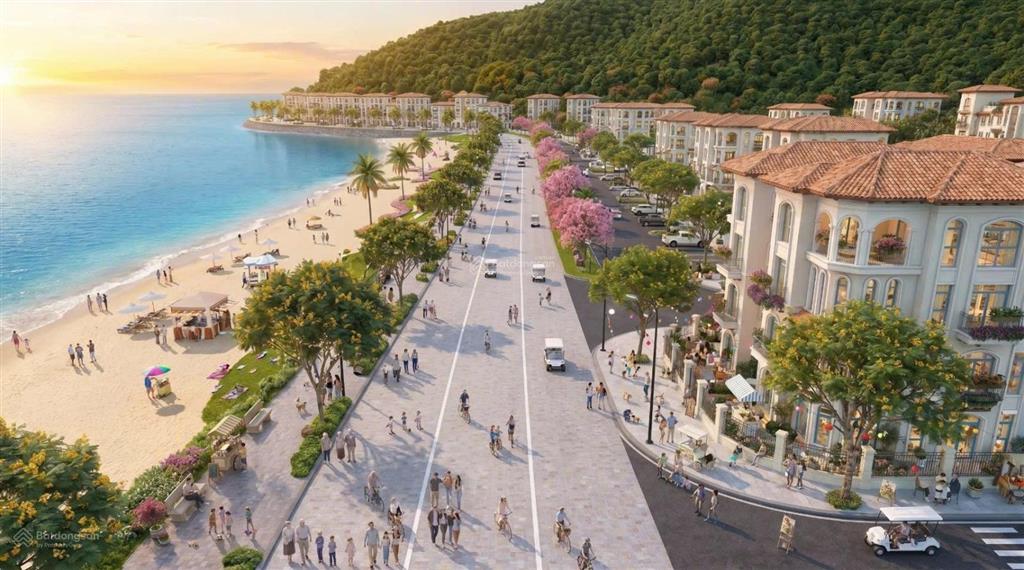 Bán liền kề 80m2 giá 7,9 tỷ sát biển vinhomes hải vân bay đà nẵng