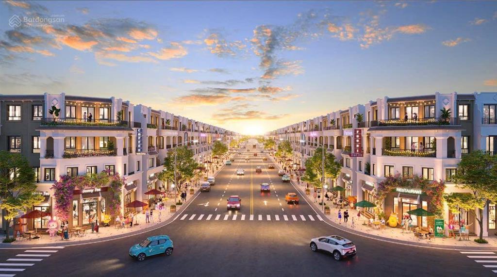 Bán gấp căn shop liền kề 136m2 vinhomes đan phượng giá 23,5 tỷ đường 24m vỉa hè 5m