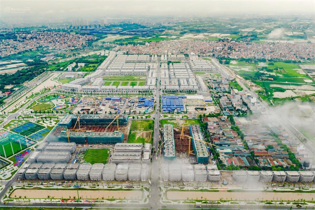 Bán gấp căn shop liền kề 136m2 vinhomes đan phượng giá 23,5 tỷ đường 24m vỉa hè 5m