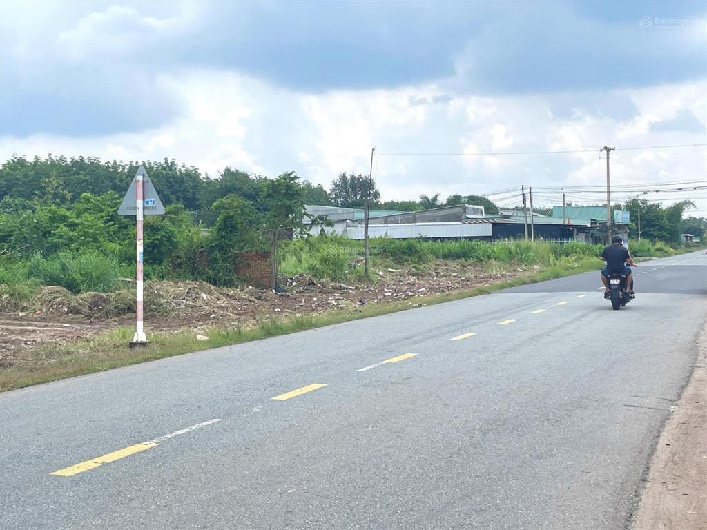 Bán đất dt 750, 1.6 tỷ, 5x41m thổ cư 100m2 tại tân long, phú giáo, bình dương, giá siêu hời