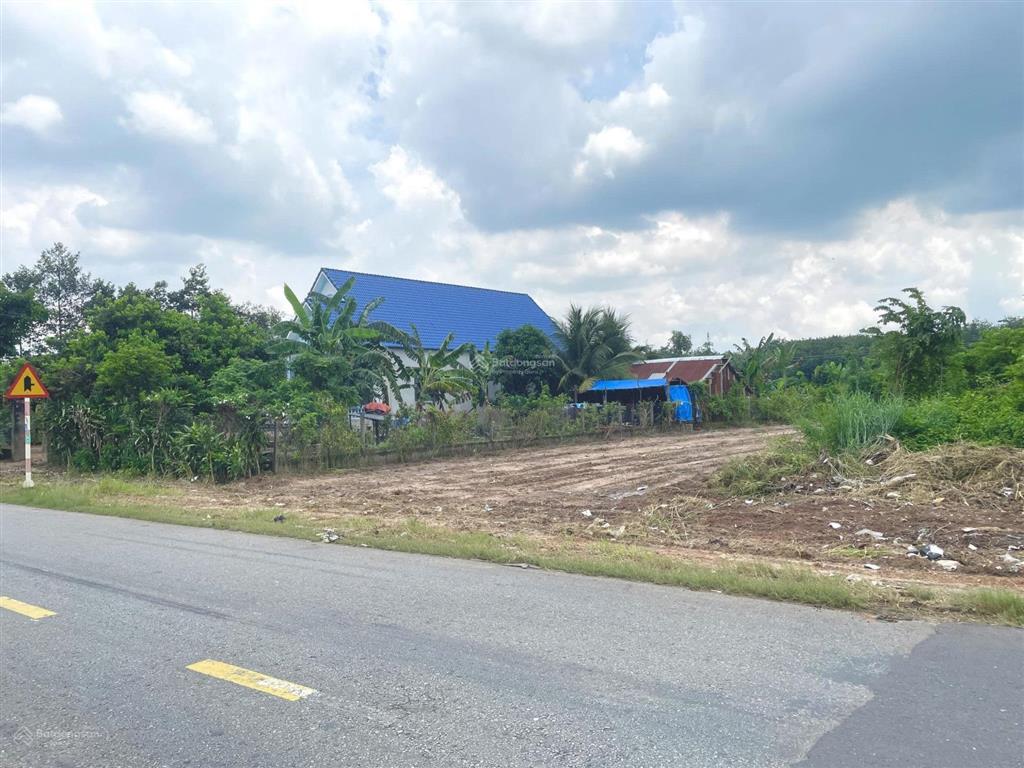 Bán đất dt 750, 1.6 tỷ, 5x41m thổ cư 100m2 tại tân long, phú giáo, bình dương, giá siêu hời