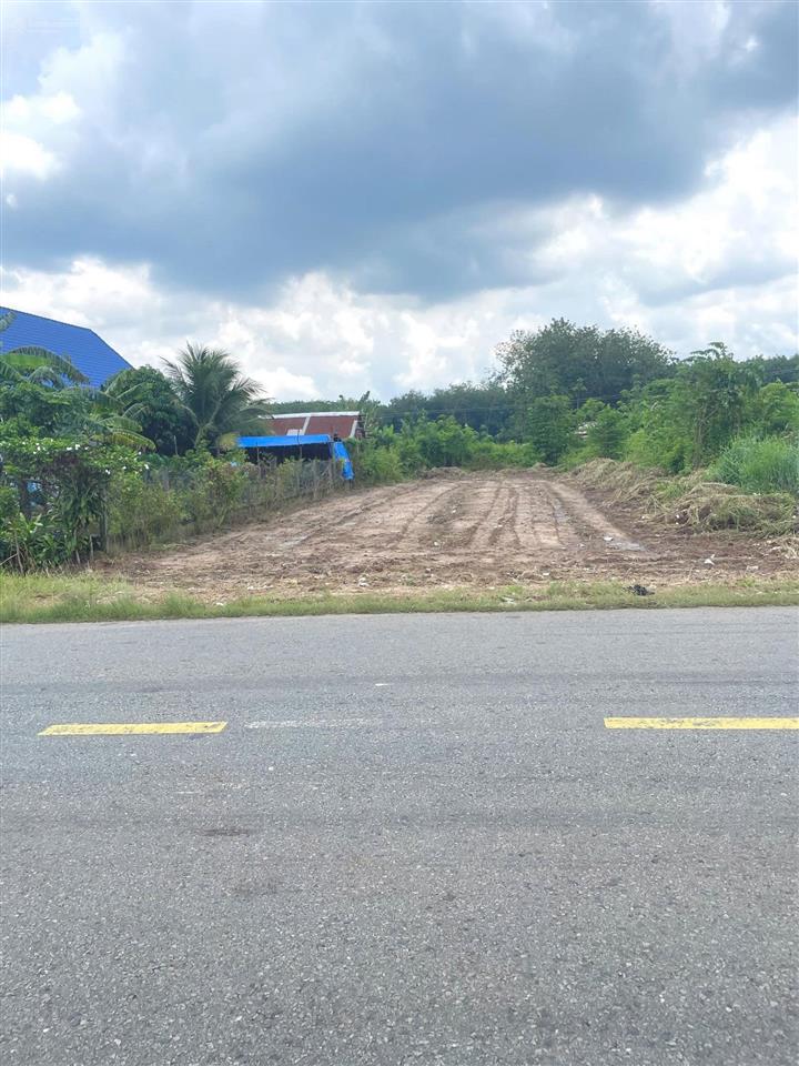 Bán đất dt 750, 1.6 tỷ, 5x41m thổ cư 100m2 tại tân long, phú giáo, bình dương, giá siêu hời