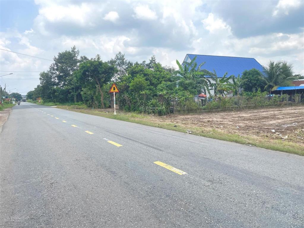 Bán đất dt 750, 1.6 tỷ, 5x41m thổ cư 100m2 tại tân long, phú giáo, bình dương, giá siêu hời