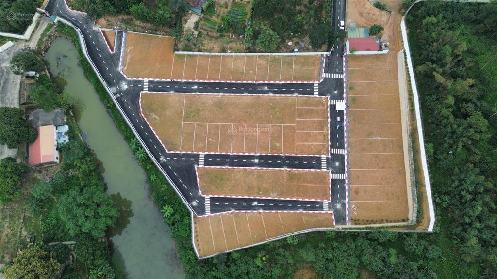 Bán đất xuân mai có sổ đỏ đường hoàng, giá 2 tỉ