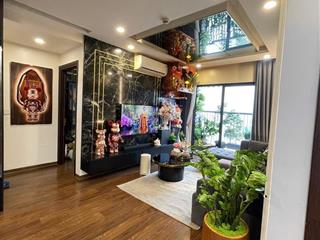 Nhà mình cần tiền gấp nên bán nhà 3pn  2wc 99m2 giá tốt. mong gặp được khách thiện chí