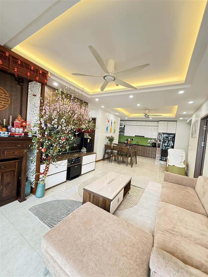 Em rao bán căn 2pn rộng nhất rose town với giá cả tốt vì cần bán gấp
