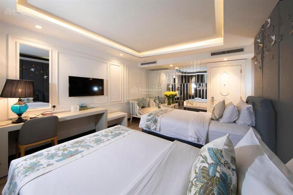 Bán căn mặt tiền lý tự trọng ngay ks new world có thu nhập lên tới 100 triệu/th chỉ 2x tỷ