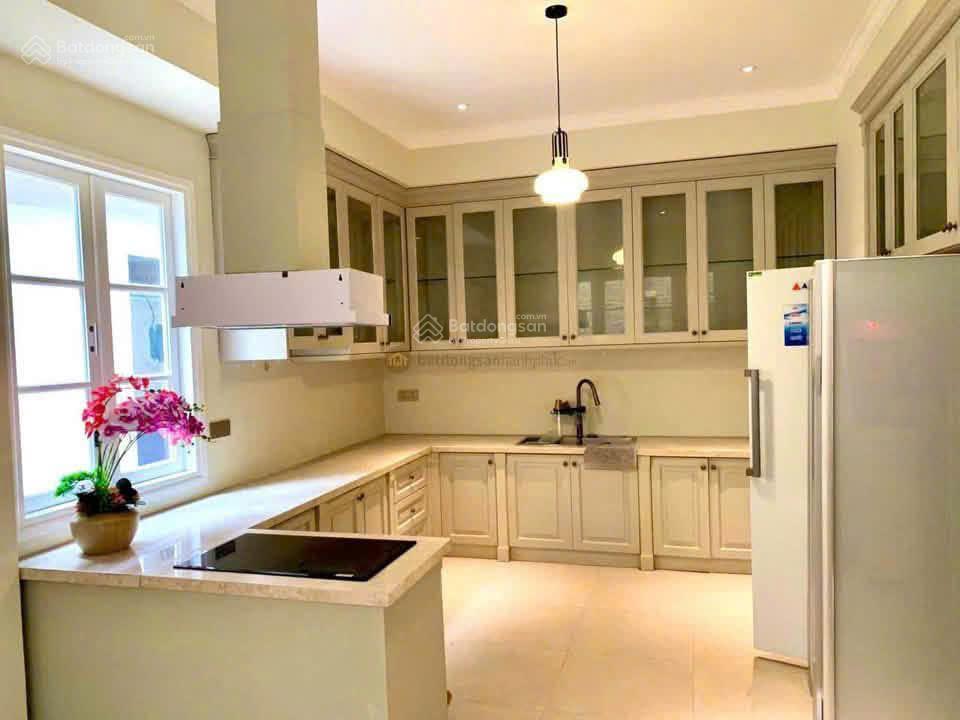 Bán biệt thự sân vườn trần ngọc diện thủ đức, ngang 51m của chủ tịch tập đoàn hoa sen