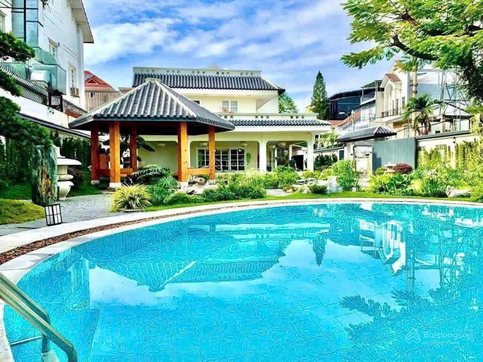 Bán biệt thự sân vườn trần ngọc diện thủ đức, ngang 51m của chủ tịch tập đoàn hoa sen