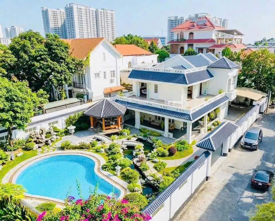 Bán biệt thự sân vườn trần ngọc diện thủ đức, ngang 51m của chủ tịch tập đoàn hoa sen