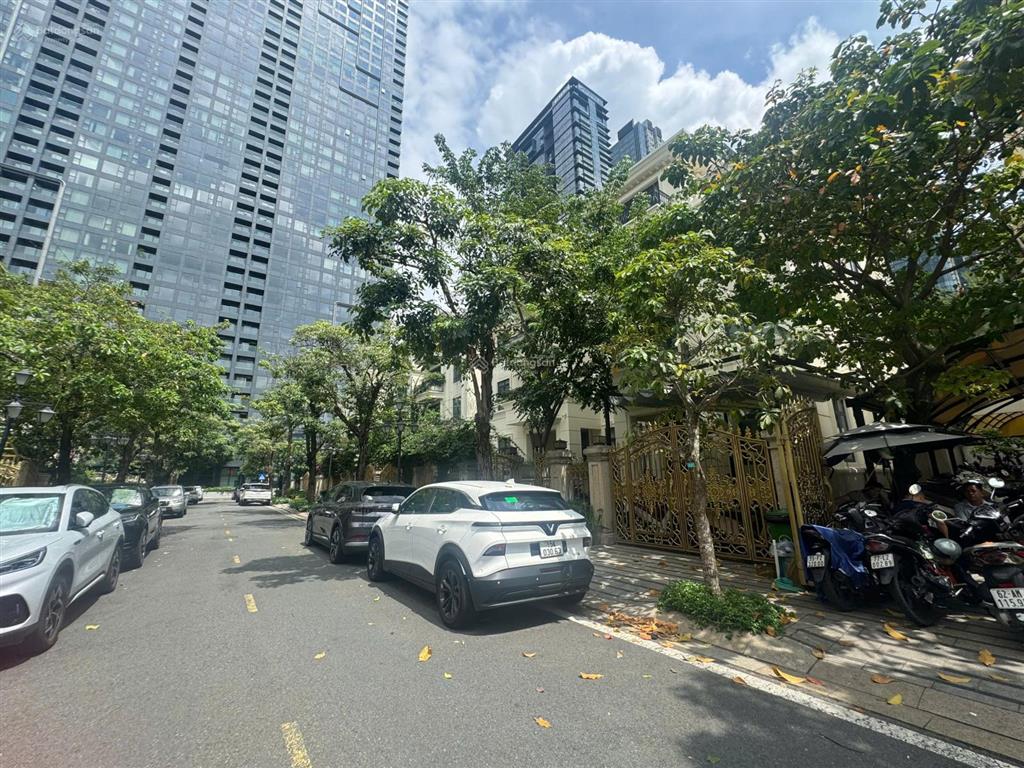 Đẳng cấp thượng lưu view sông biệt thự vinhomes bason sài gòn