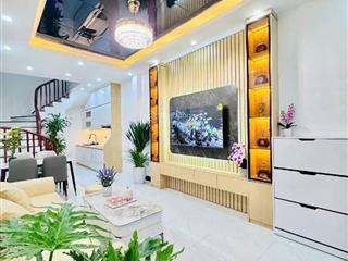 P/lô trần cung, 36m2 chỉ 9.x tỷ, dân xây mới đẹp, ngõ thông sát phố, ô tô, lô góc, nội thất vip