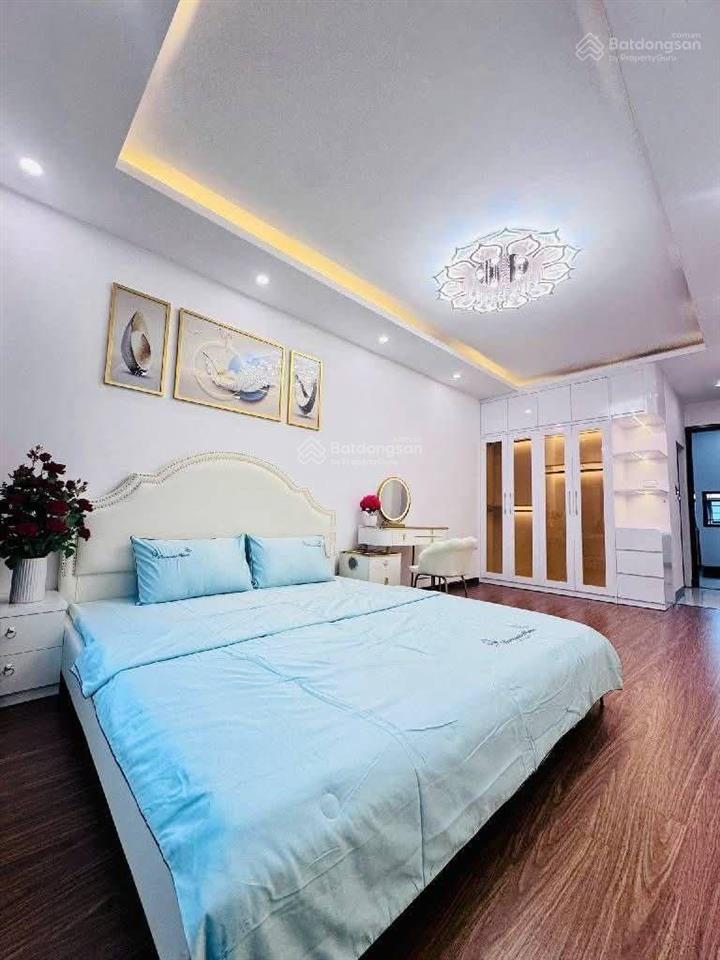 P/lô trần cung, 36m2 chỉ 9.x tỷ, dân xây mới đẹp, ngõ thông sát phố, ô tô, lô góc, nội thất vip