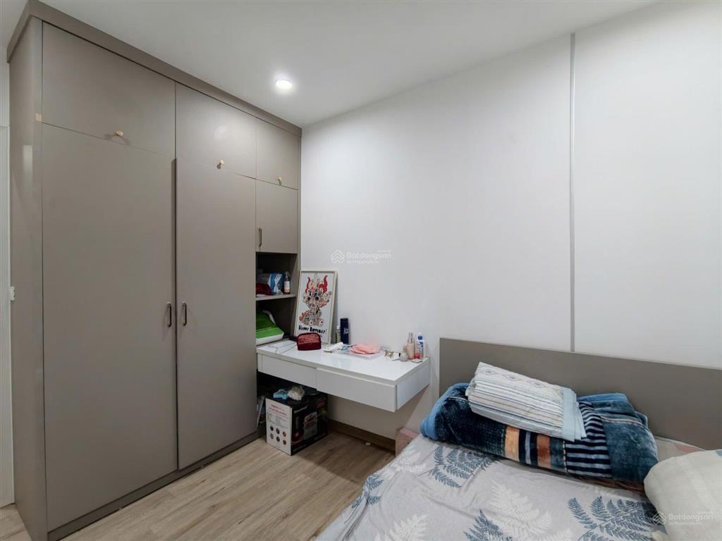 Bán gấp, ch ecohome3, 62m2 chỉ 5.x tỷ, 2pn 1 wc, full nội thất vip, tầng trung, view thoáng, sổ sẵn