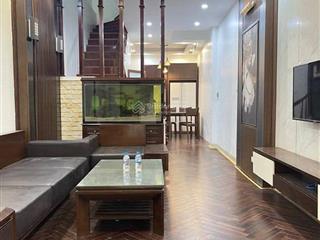Lạc long quân, sát hồ tây, 38m2 hơn 9 tỷ, dân xây, ngõ ô tô, kinh doanh, full nội thất xịn sò, hiếm