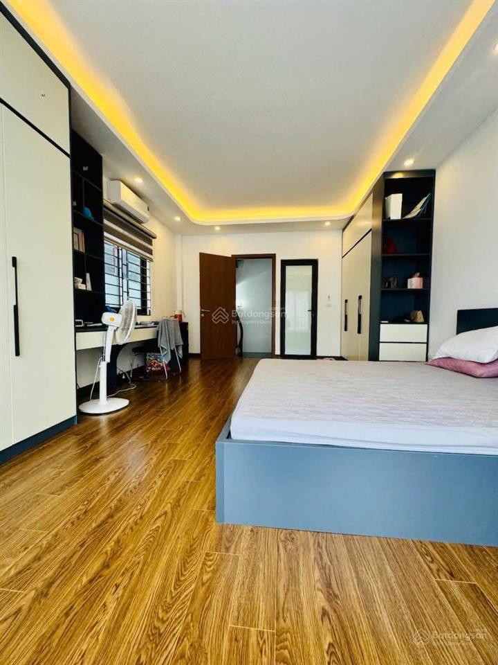 P/l phú thượng, sát kđt sunshine, 34m2 hơn 6 tỷ, dân xây, ngõ ô tô, gần phố, nội thất vip, hiếm quá