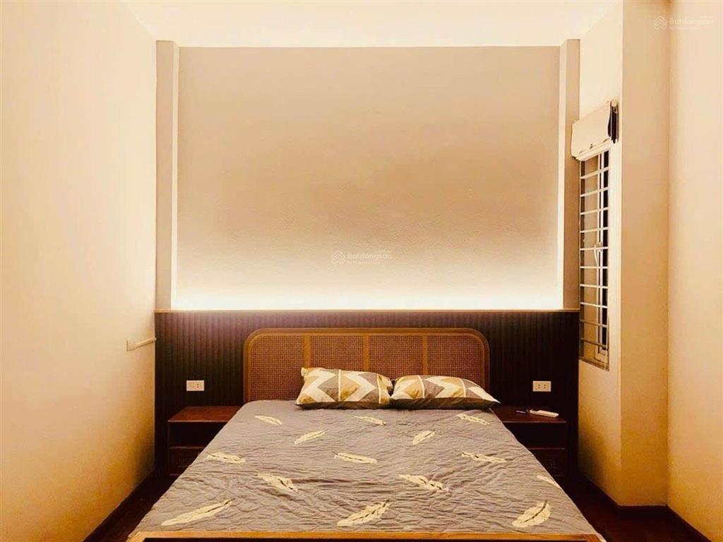 Xuân la, sát hồ tây, 38m2 hơn 11 tỷ, ngõ thông, gara ô tô, sát phố, lô góc thoáng, full nội thất