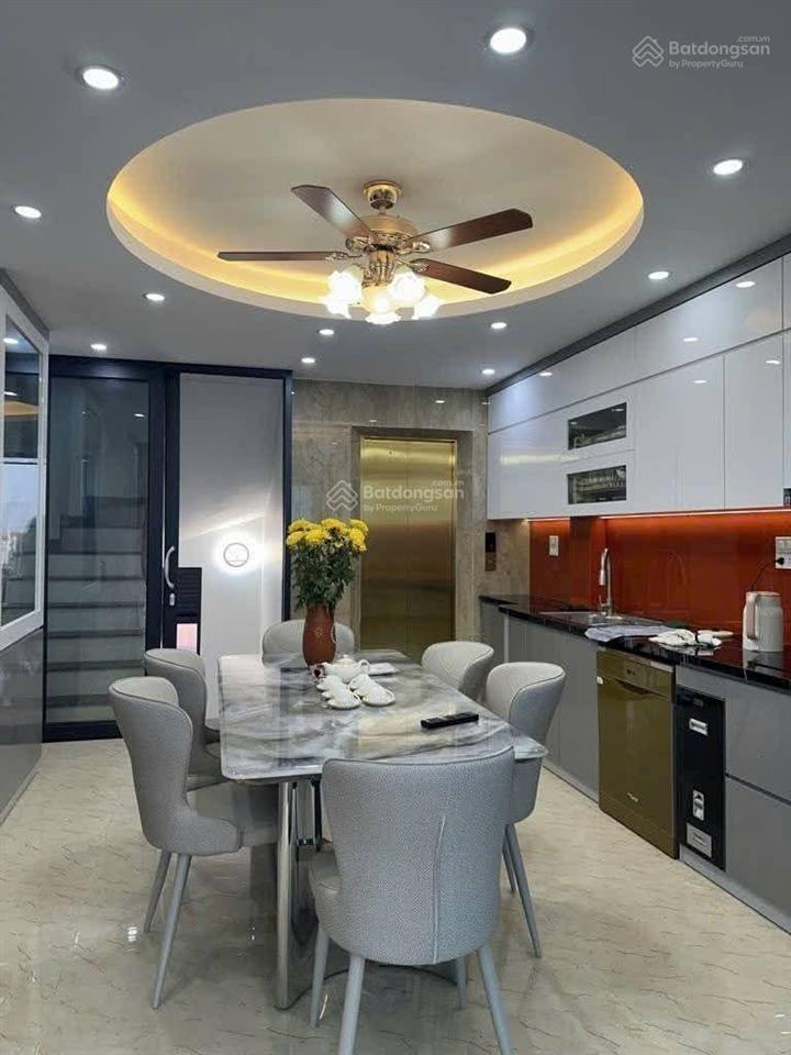 P/l cổ nhuế, 38m2 chỉ 8.x tỷ, 6 tầng 4 ngủ thang máy, dân xây, ô tô đỗ, sát phố, nội thất vip, hiếm
