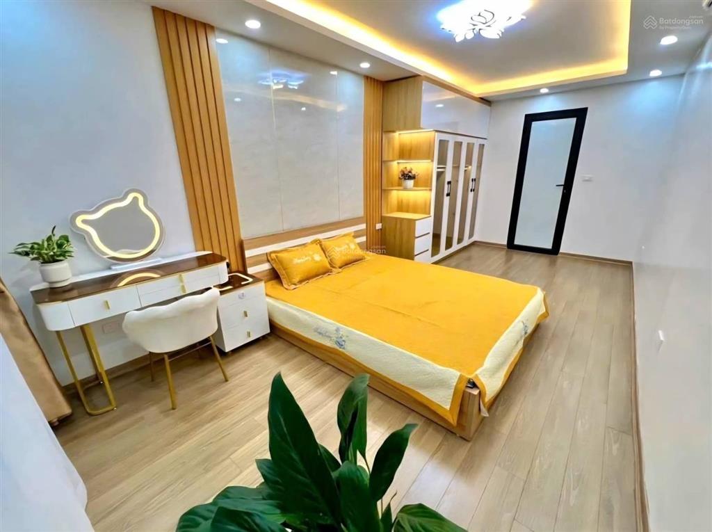 Bán nhà xuân đỉnh, 36m2 chỉ 8 tỷ, dân xây, ngõ thông, gần ô tô, nội thất vip, an sinh tuyệt vời