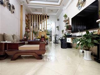 P/l cổ nhuế, sát đh mỏ, 33m2 chỉ 7 tỷ, dân xây, ngõ ô tô, gần phố, nội thất vip ở ngay, cực hiếm