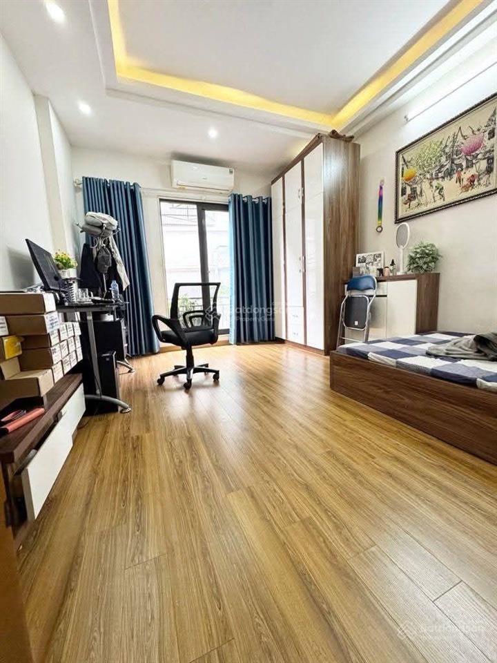 P/l cổ nhuế, sát đh mỏ, 33m2 chỉ 7 tỷ, dân xây, ngõ ô tô, gần phố, nội thất vip ở ngay, cực hiếm