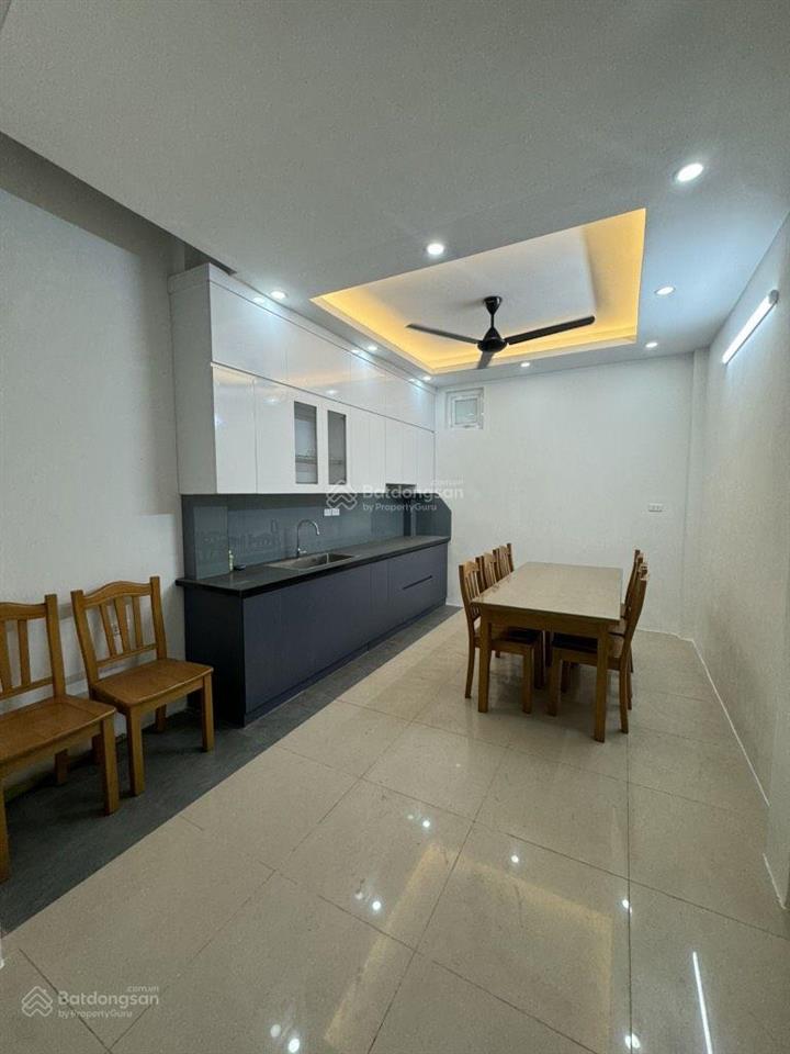 Hiêm, đẹp, rẻ nhất xuân đỉnh, 40m2 chỉ 8.4 tỷ, 5 ngủ dân xây, ô tô, sát phố, nội thất vip ở ngay
