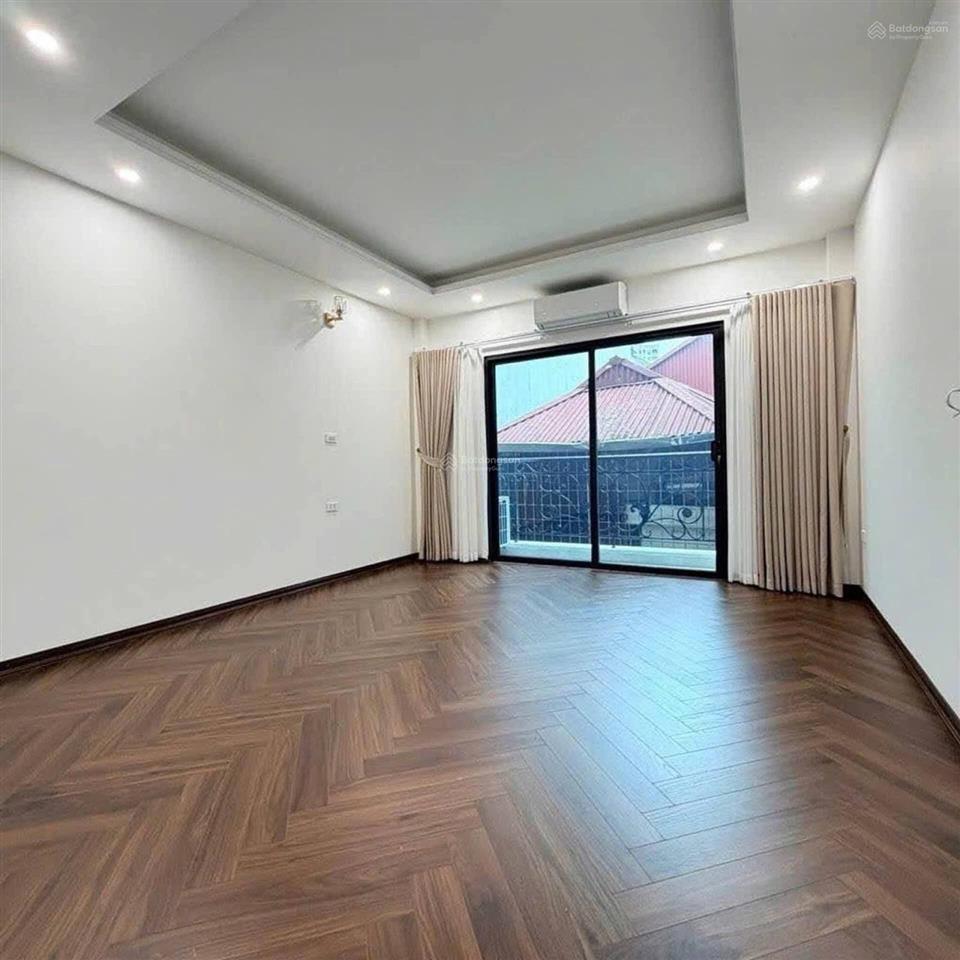 P/l xuân đỉnh, 38m2 5 tầng thang máy chỉ 8.35 tỷ, nhà mới, ngõ thông, ô tô đỗ, nội thất vip, hiếm