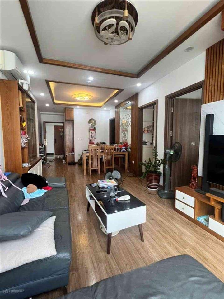Cần bán, ch n04 ecohome3, 70m² chỉ 5.x tỷ, 3pn 2wc, tầng cao, view thoáng, lô góc, nội thất vip