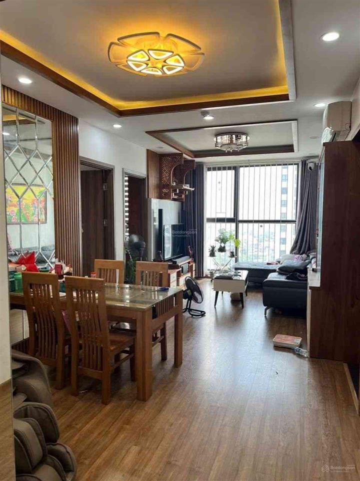Cần bán, ch n04 ecohome3, 70m² chỉ 5.x tỷ, 3pn 2wc, tầng cao, view thoáng, lô góc, nội thất vip