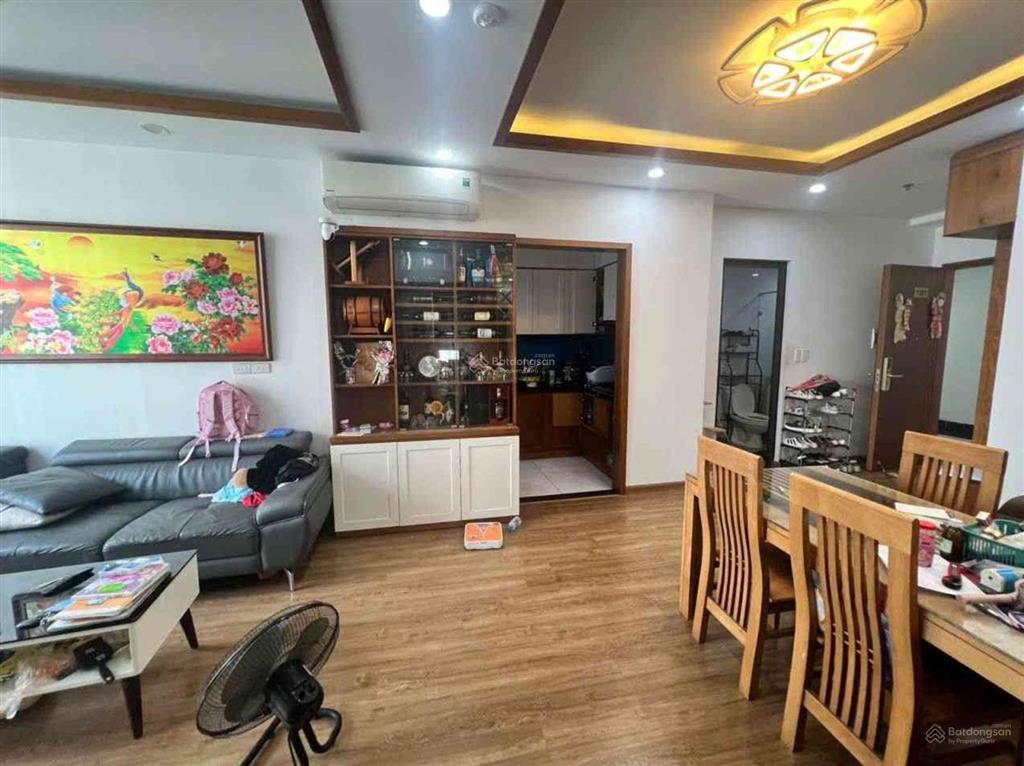 Cần bán, ch n04 ecohome3, 70m² chỉ 5.x tỷ, 3pn 2wc, tầng cao, view thoáng, lô góc, nội thất vip