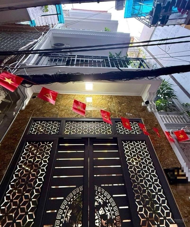 P/l xuân la, 38m² chỉ 9.x tỷ, dân xây, ngõ thông, ô tô đỗ cửa, lô góc thoáng, nội thất vip ở ngay