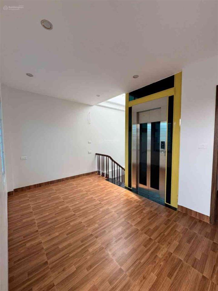 P/l xuân đỉnh, 36m2 chỉ 10.x tỷ, dân xây mới, ngõ thông, ô tô đỗ, lô góc, thang máy, full nội thất