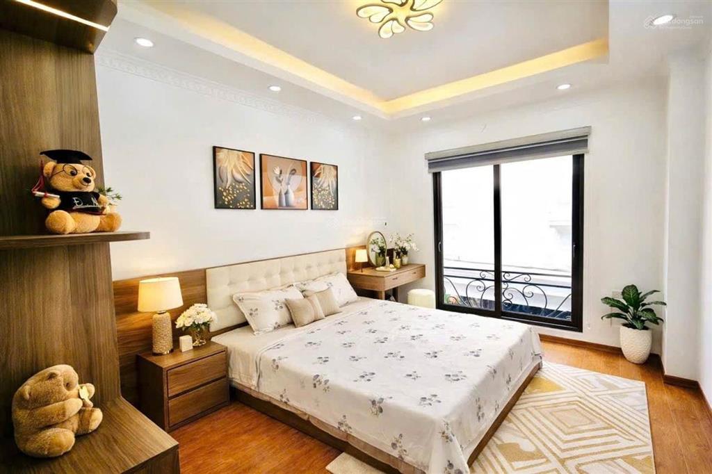 P/l xuân đỉnh, 36m2 chỉ 10.x tỷ, dân xây mới, ô tô đỗ, lô góc thoáng, thang máy nhập, full nội thất