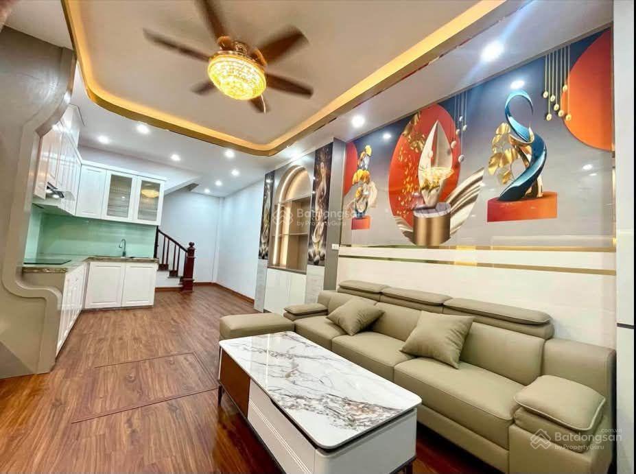 P/l ô tô xuân la, sát ngoại giao đoàn, 36m2 chỉ 9.x tỷ, dân xây, ngõ thông, lô góc, full nội thất